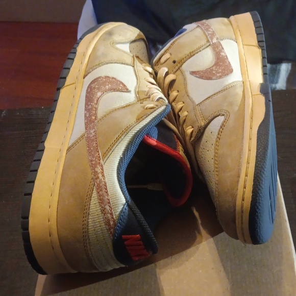 Nike Dunk Low Sketch And Exploration Sneakers Mens SZ 13 EUC - Picture 7 of 9